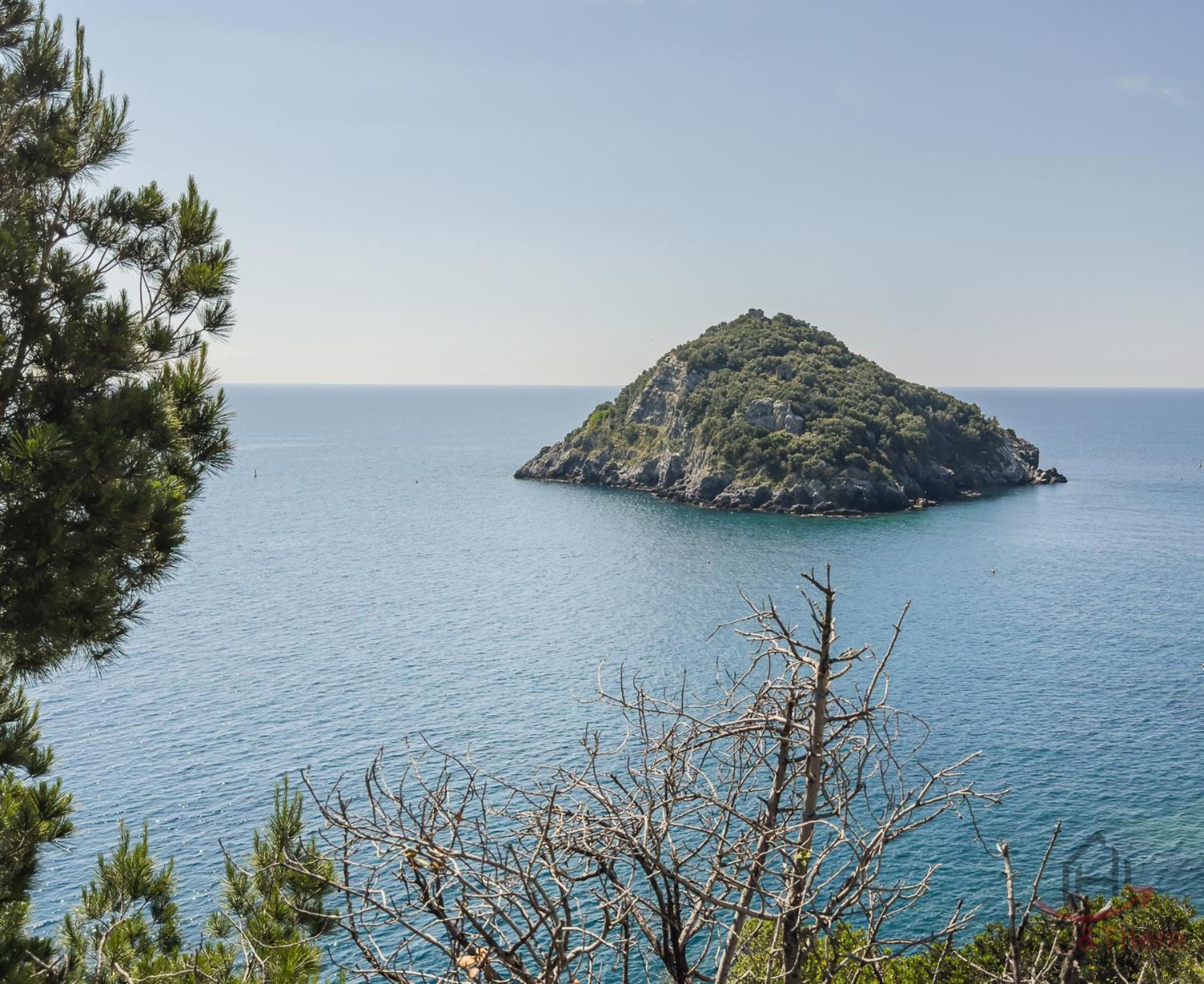 Sea View Penthouse - Free Park - Wifi