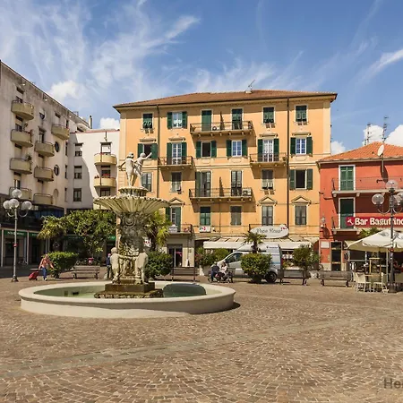 Ferienwohnung Sea View Penthouse - Free Park - Wifi Savona Exterior foto