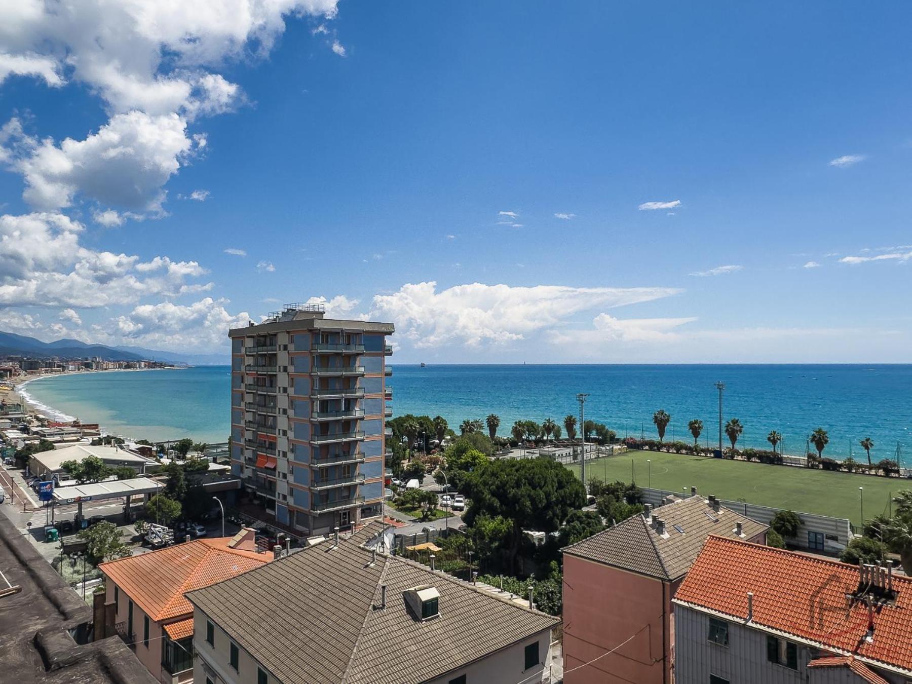 Sea View Penthouse - Free Park - Wifi Apartment